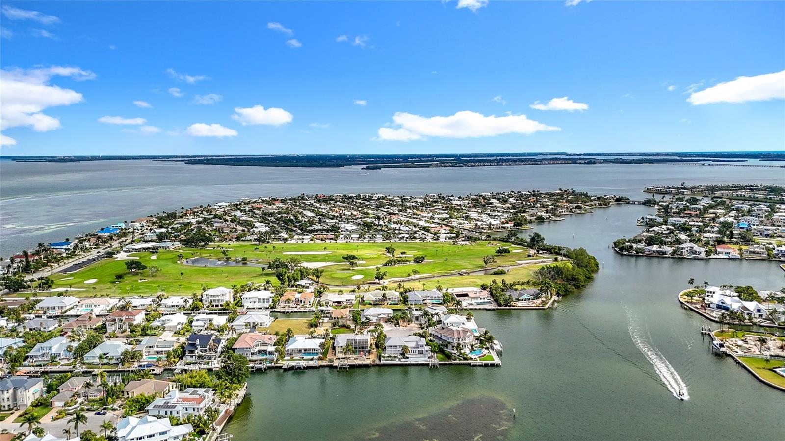 Image 84 of 90 For 620 North Point Drive