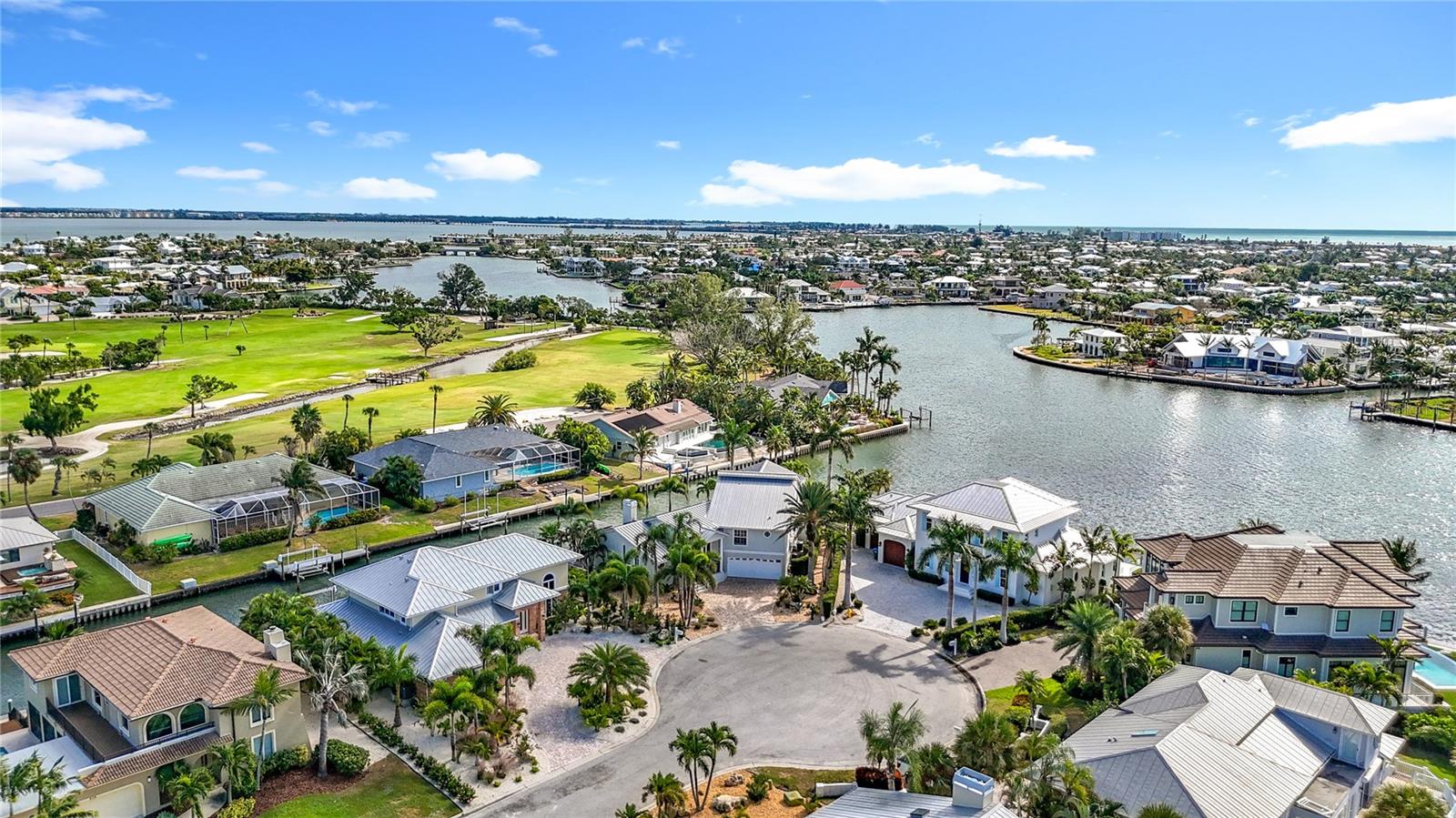 Image 85 of 90 For 620 North Point Drive