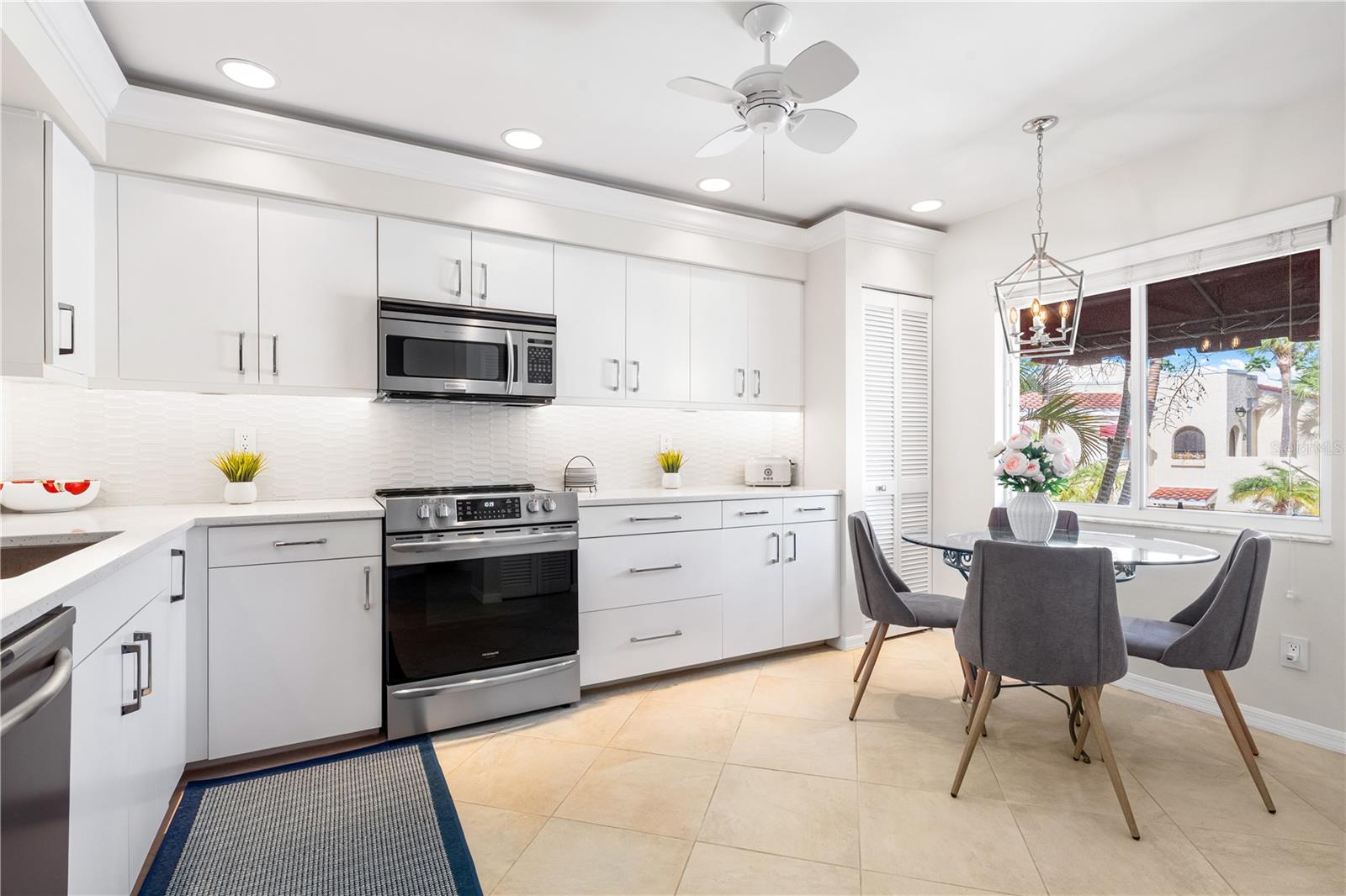 Image 9 of 61 For 6101 34th Street W 16g