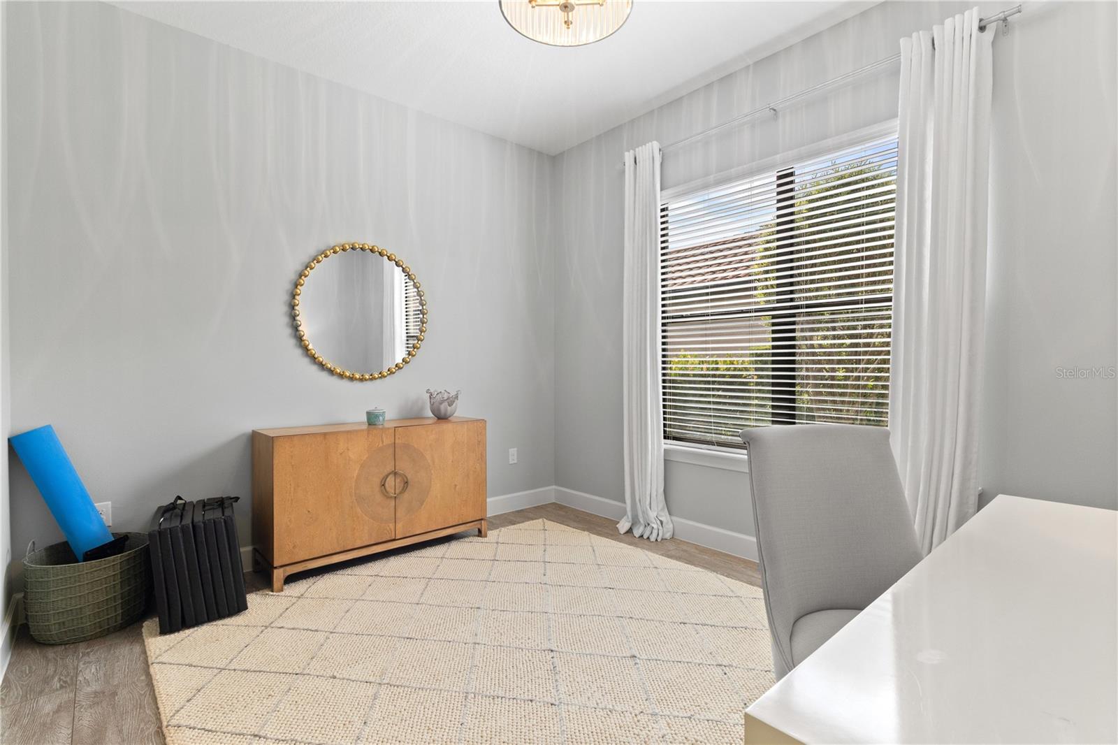 Image 21 of 76 For 3936 Waypoint Avenue