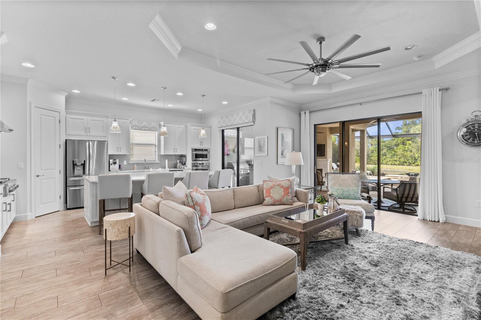 Image 24 of 76 For 3936 Waypoint Avenue