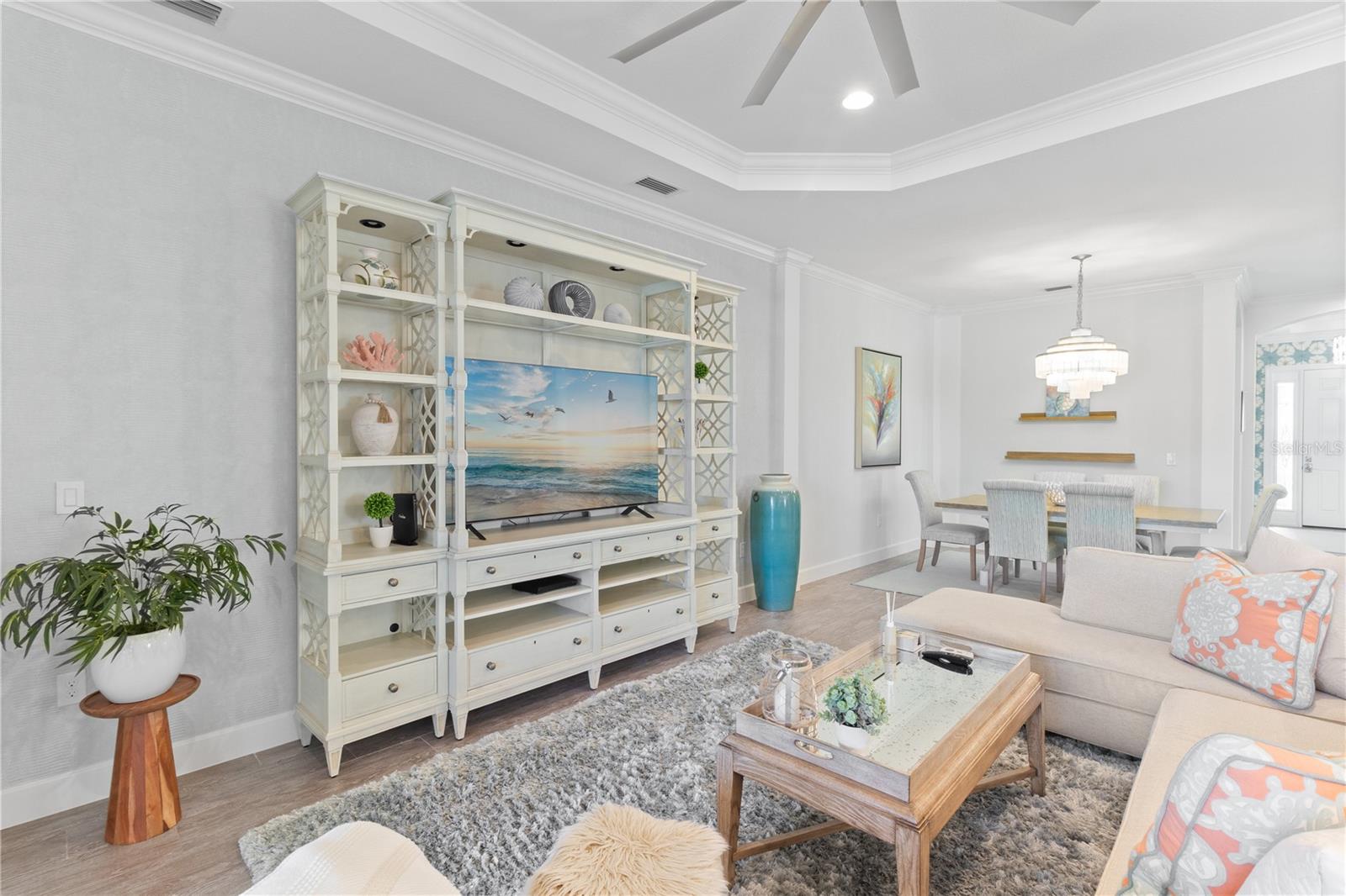 Image 25 of 76 For 3936 Waypoint Avenue