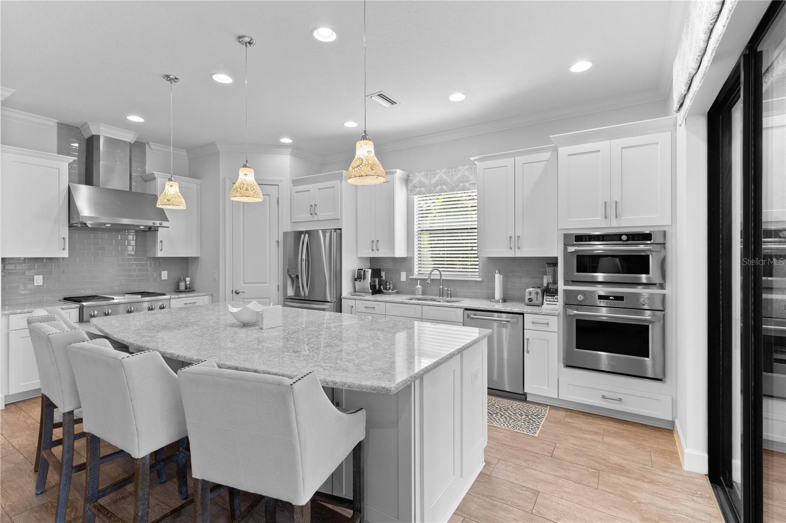 Image 29 of 76 For 3936 Waypoint Avenue