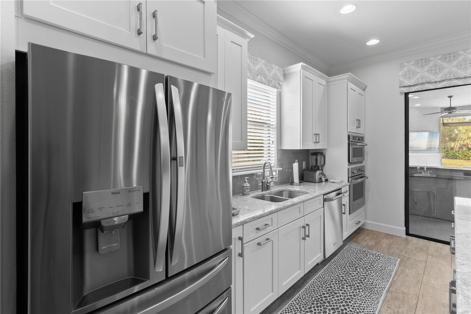 Image 36 of 76 For 3936 Waypoint Avenue