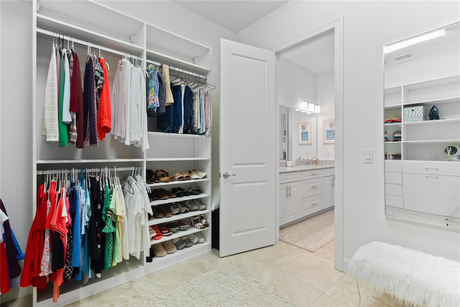 Image 47 of 76 For 3936 Waypoint Avenue