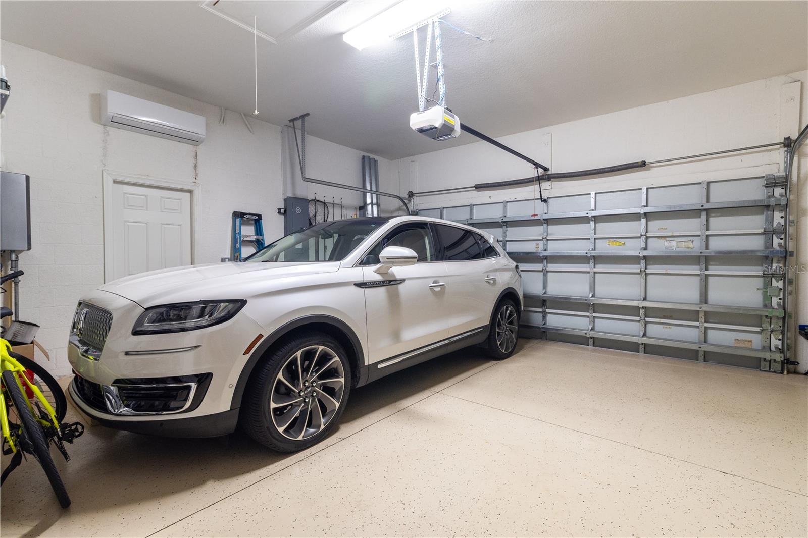 Image 70 of 76 For 3936 Waypoint Avenue