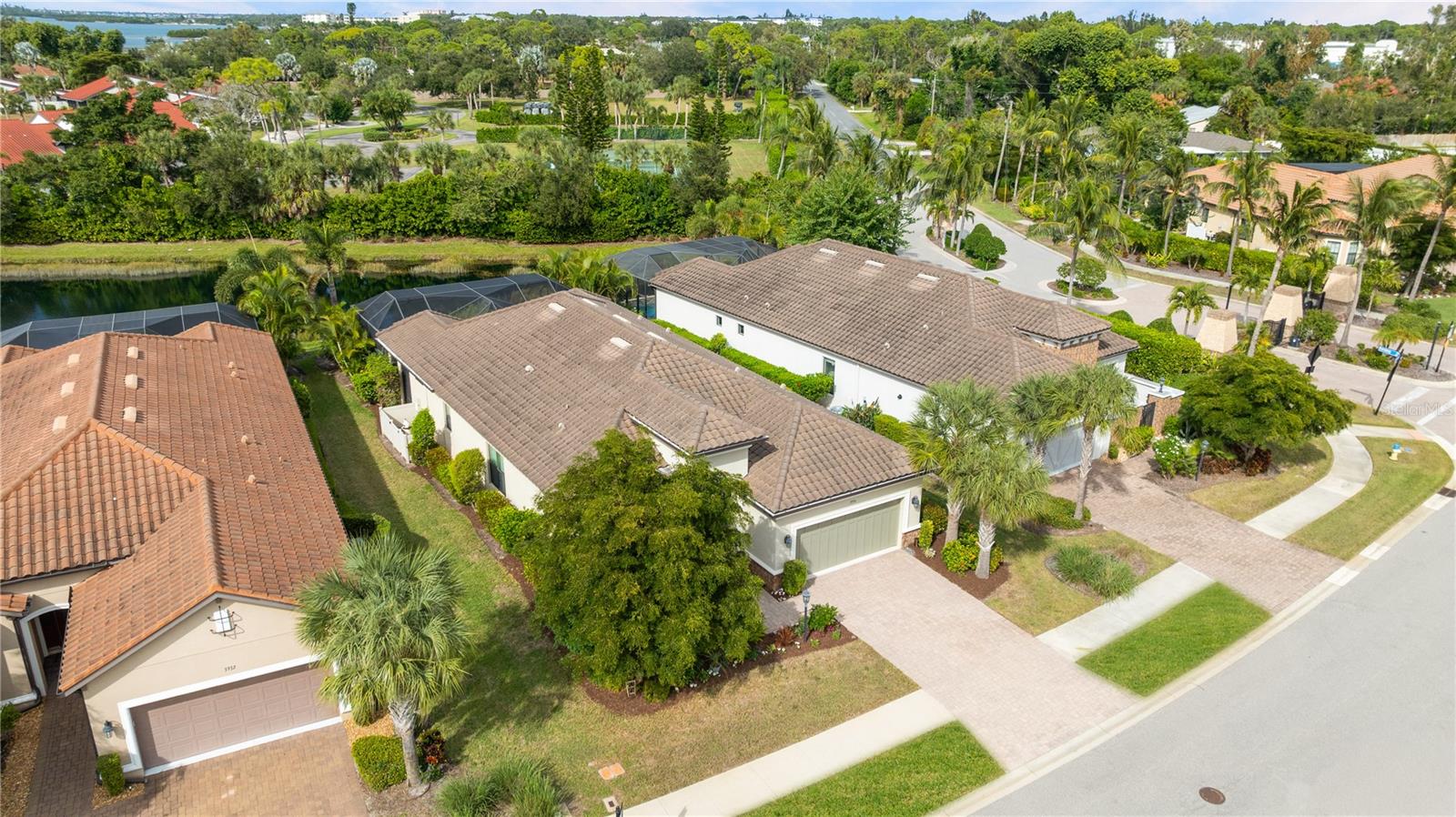 Image 74 of 76 For 3936 Waypoint Avenue