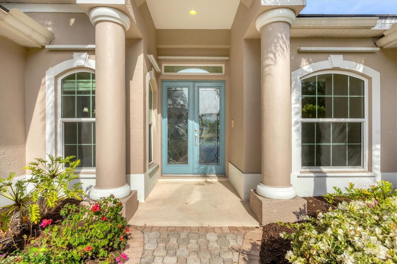 Image 9 of 40 For 327 Park Trace Boulevard