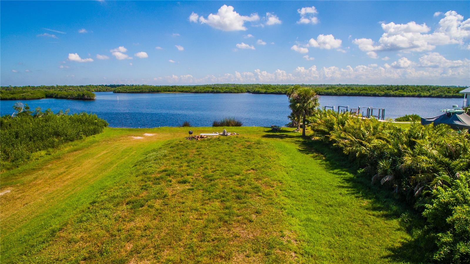 Image 11 of 18 For  Deer Court 