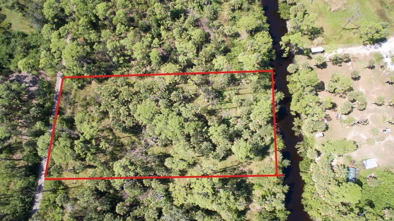 Image 3 of 18 For  Deer Court 