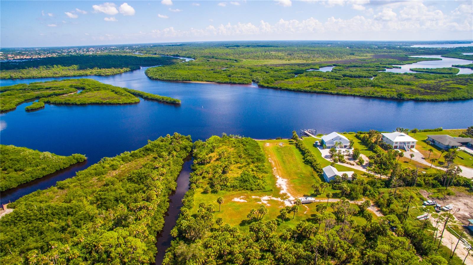 Image 4 of 18 For  Deer Court 