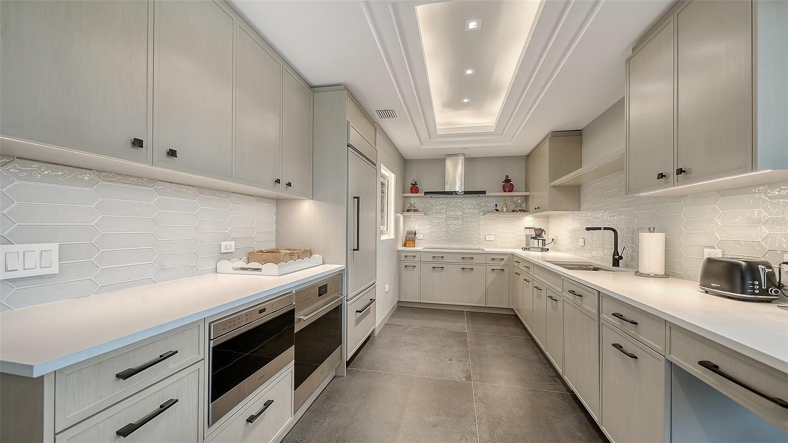 Image 16 of 61 For 415 L Ambiance Drive B202