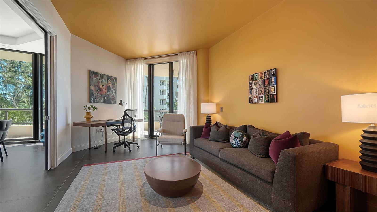 Image 18 of 61 For 415 L Ambiance Drive B202