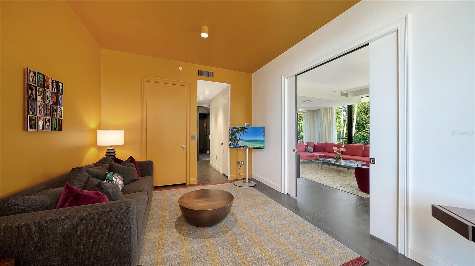 Image 19 of 61 For 415 L Ambiance Drive B202