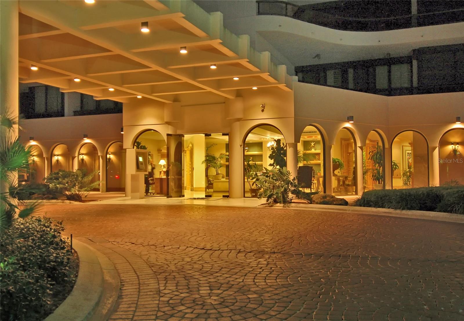 Image 2 of 61 For 415 L Ambiance Drive B202