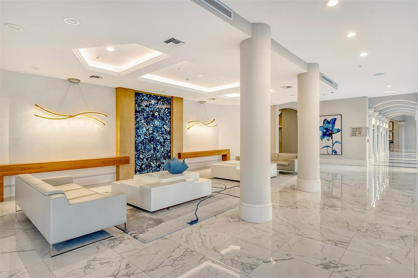 Image 35 of 61 For 415 L Ambiance Drive B202