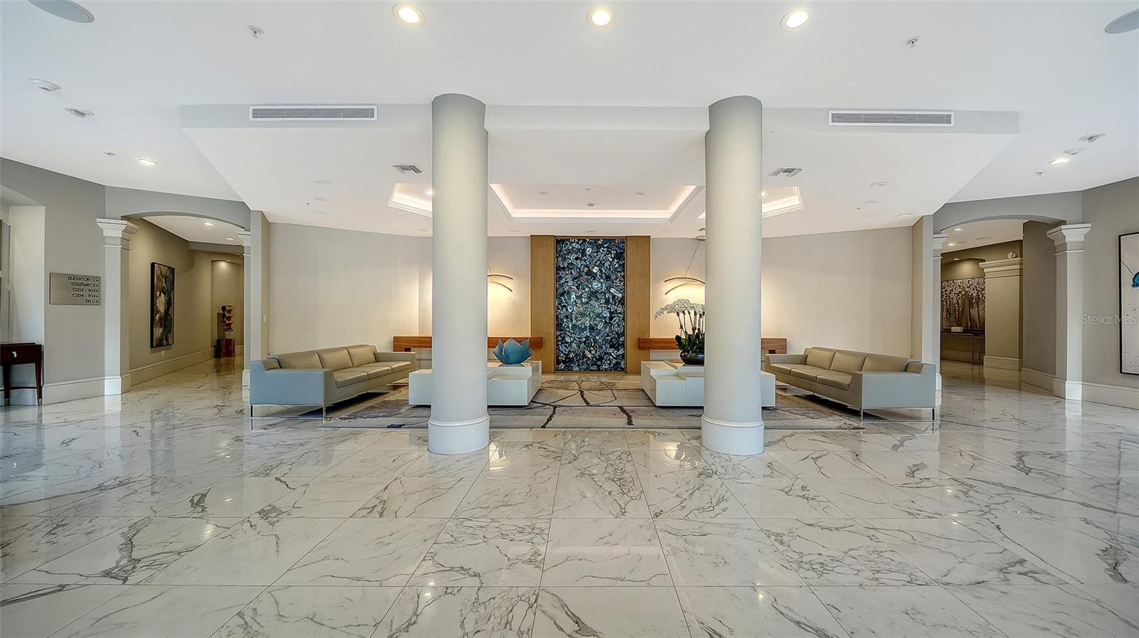 Image 36 of 61 For 415 L Ambiance Drive B202