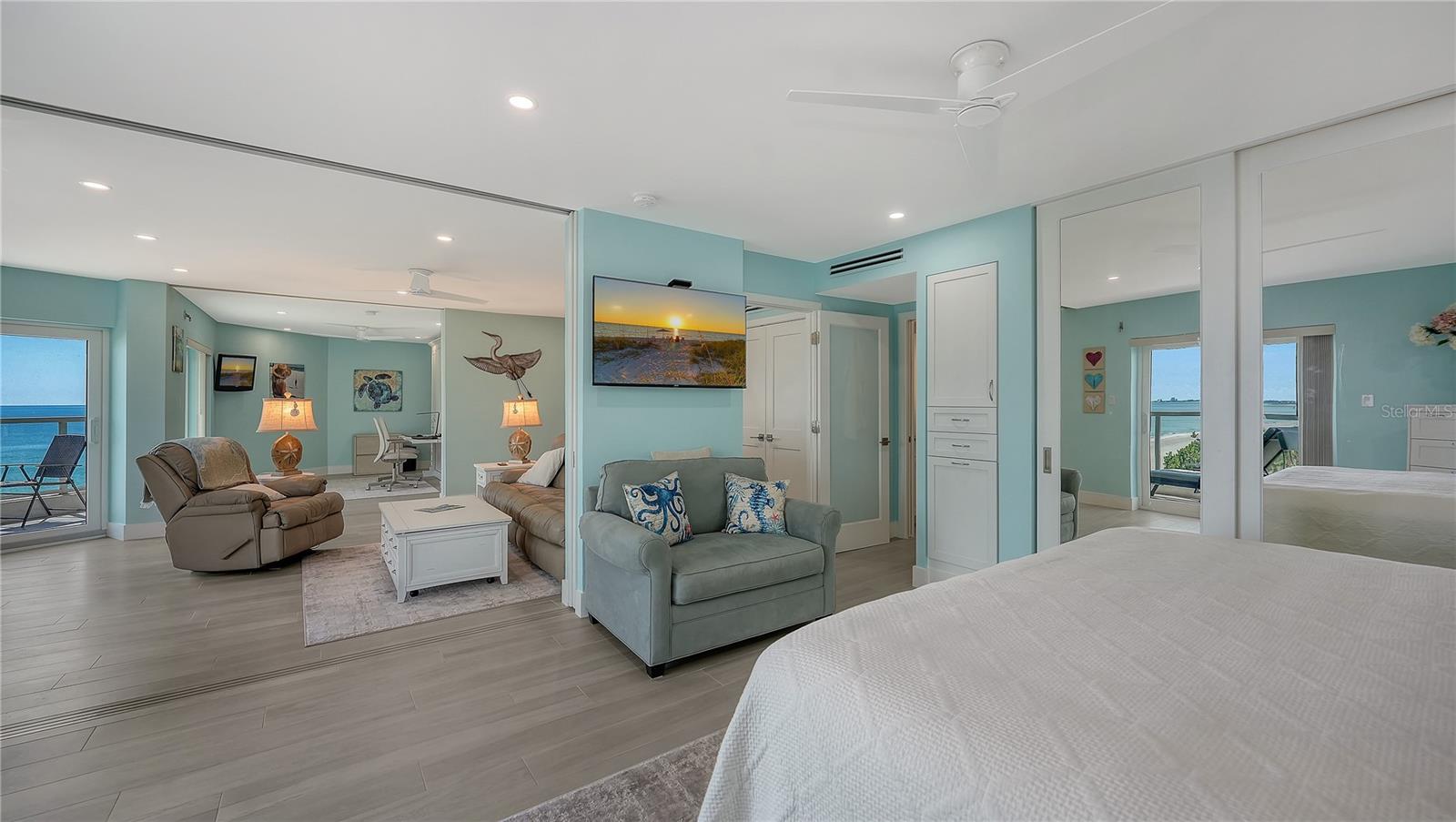 Image 18 of 40 For 1000 Longboat Club Road 402