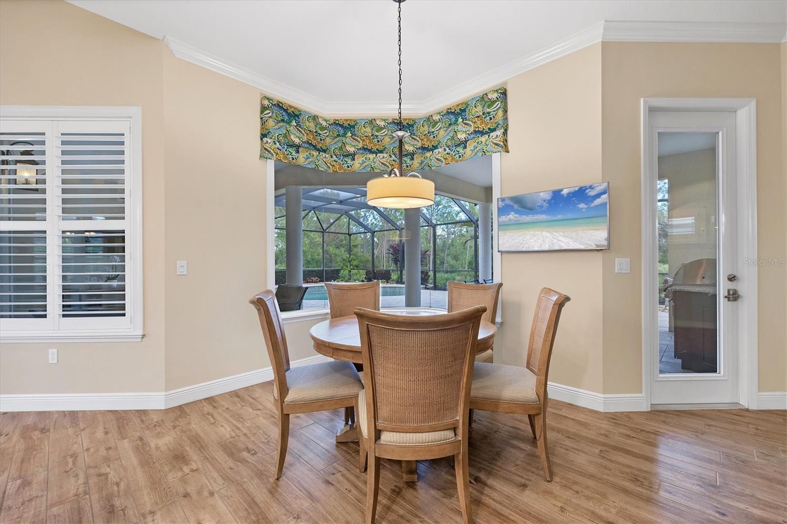 Listing photo id 9 for 19452 Beacon Park Place