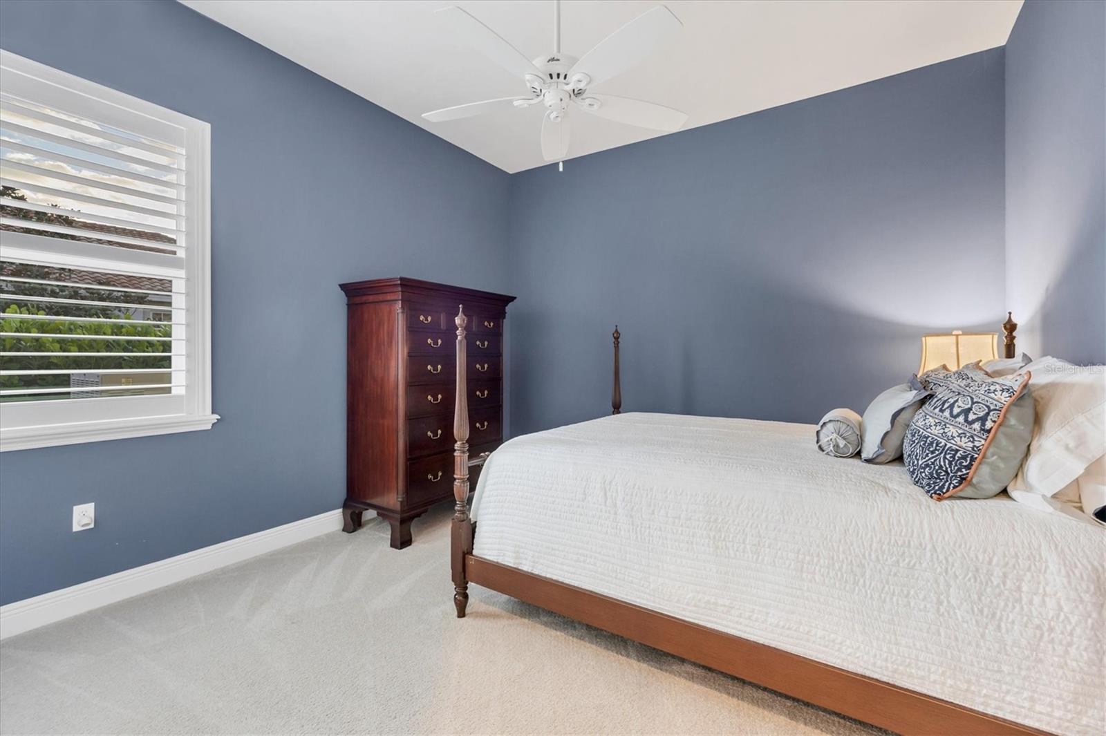 Listing photo id 17 for 19452 Beacon Park Place