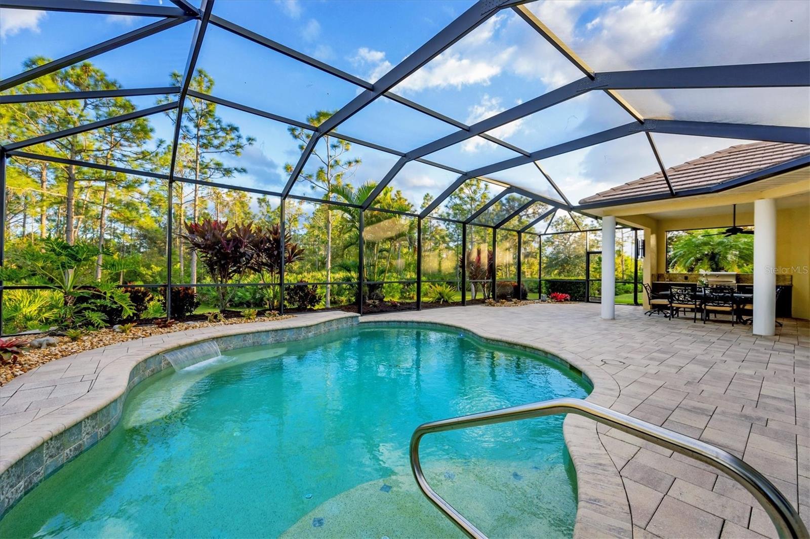 Listing photo id 20 for 19452 Beacon Park Place