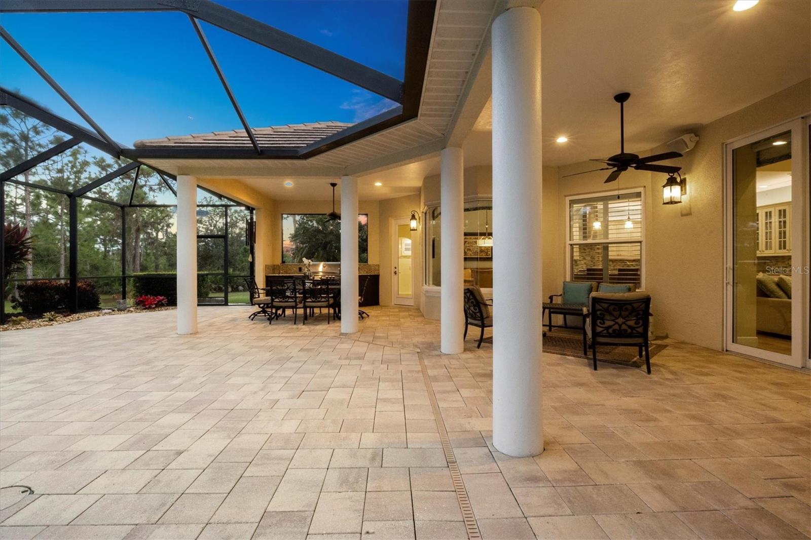 Listing photo id 30 for 19452 Beacon Park Place