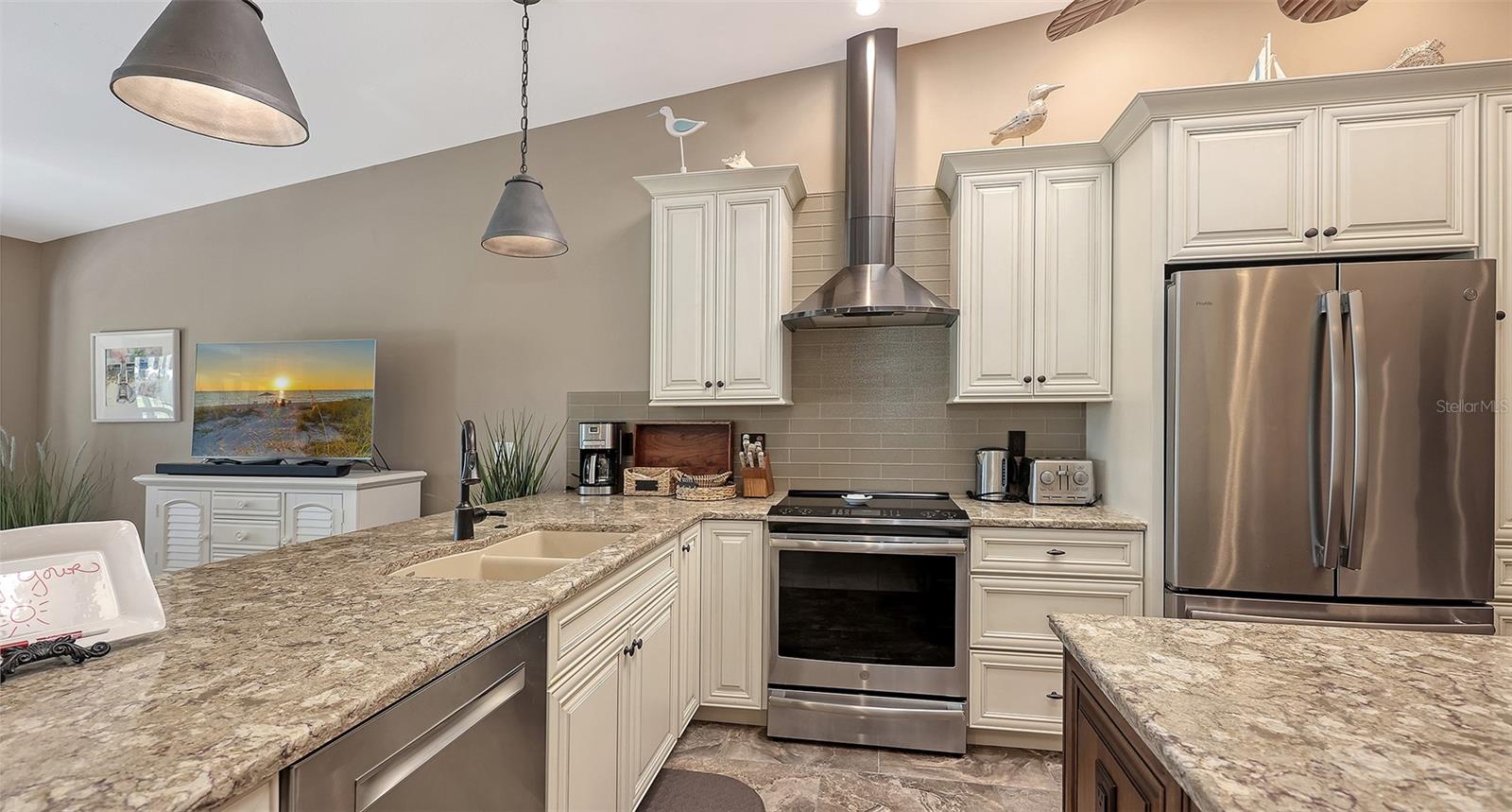 Image 10 of 45 For 2367 Harbour Oaks Drive