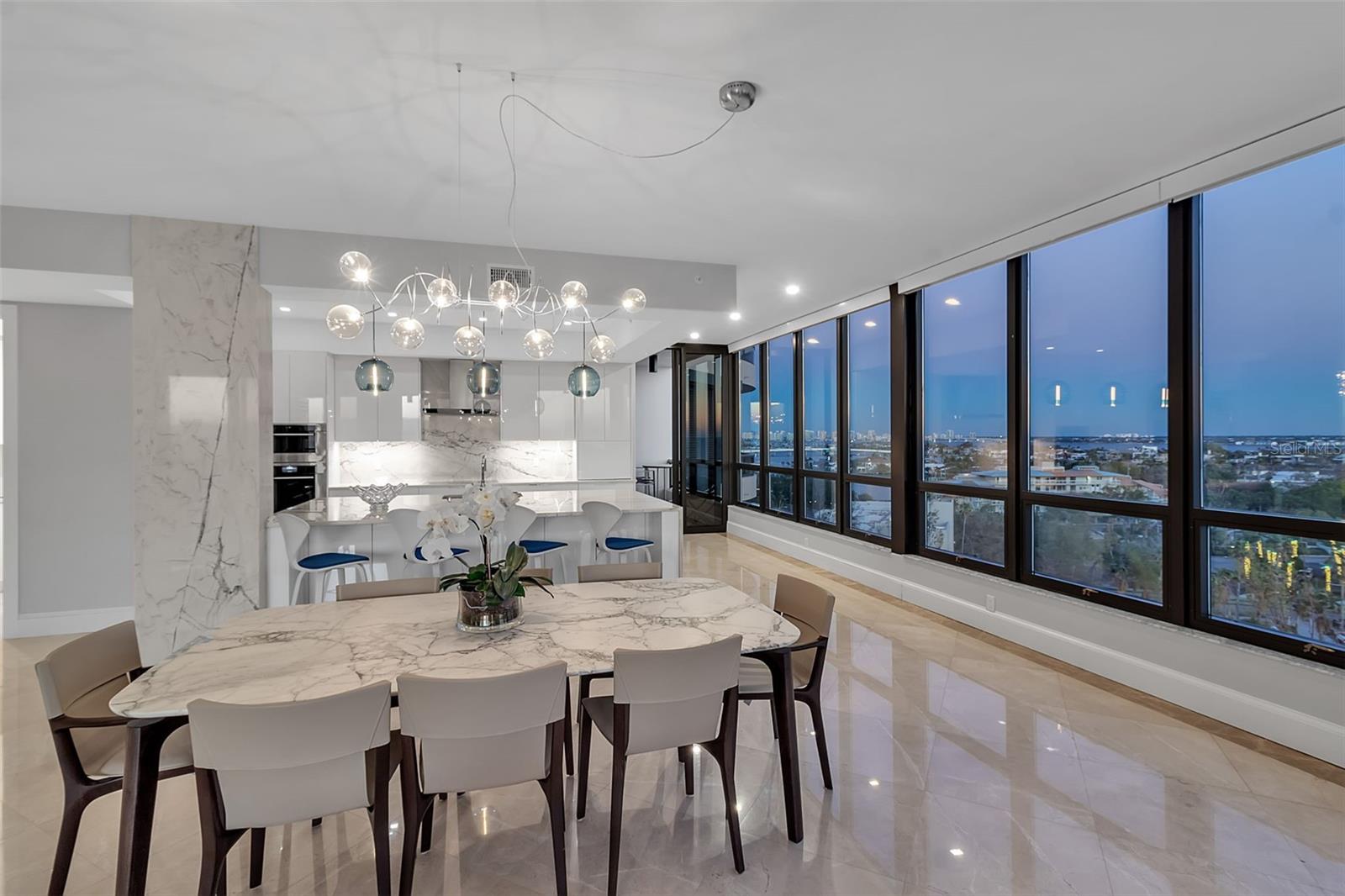 Image 19 of 60 For 415 L Ambiance Drive A801