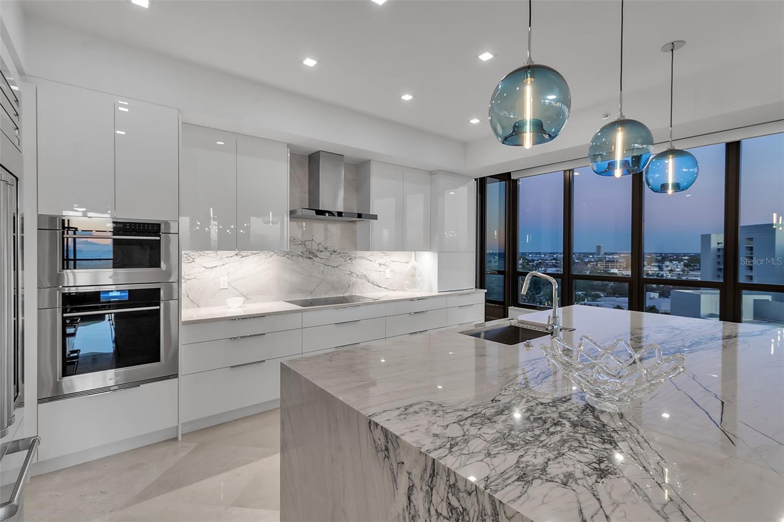 Image 21 of 60 For 415 L Ambiance Drive A801