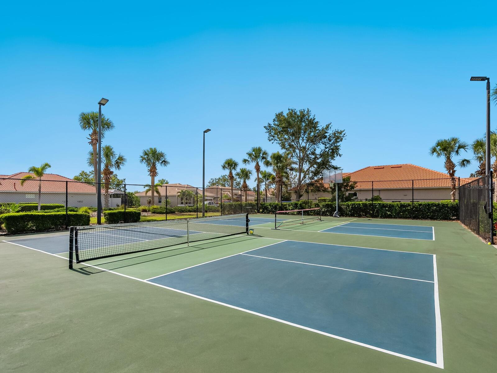 Image 37 of 40 For 1313 Thornapple Drive