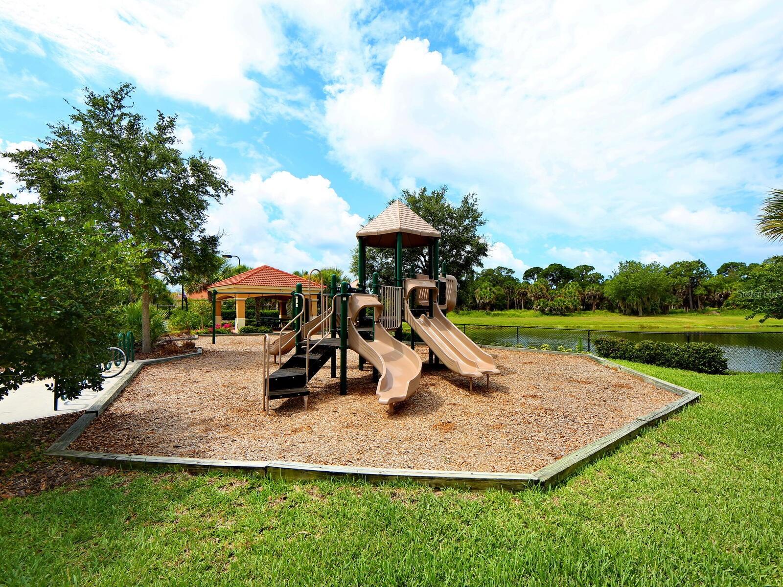 Image 38 of 40 For 1313 Thornapple Drive