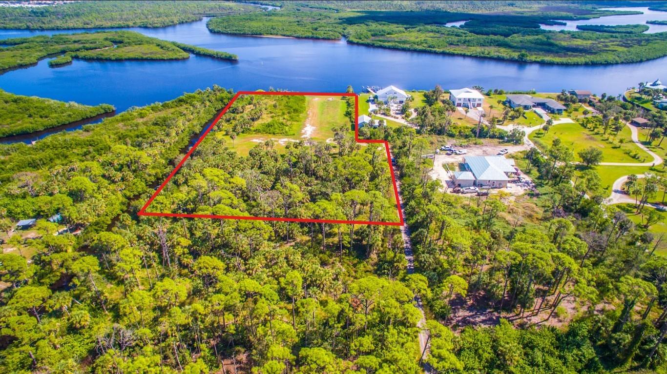 Image 2 of 17 For  Deer Court 