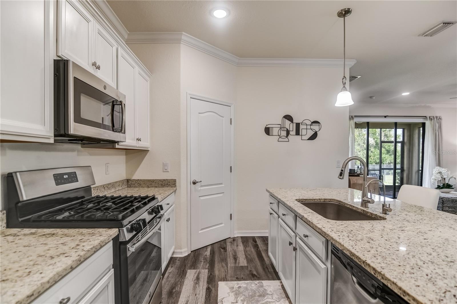 Image 16 of 95 For 10015 Marbella Drive