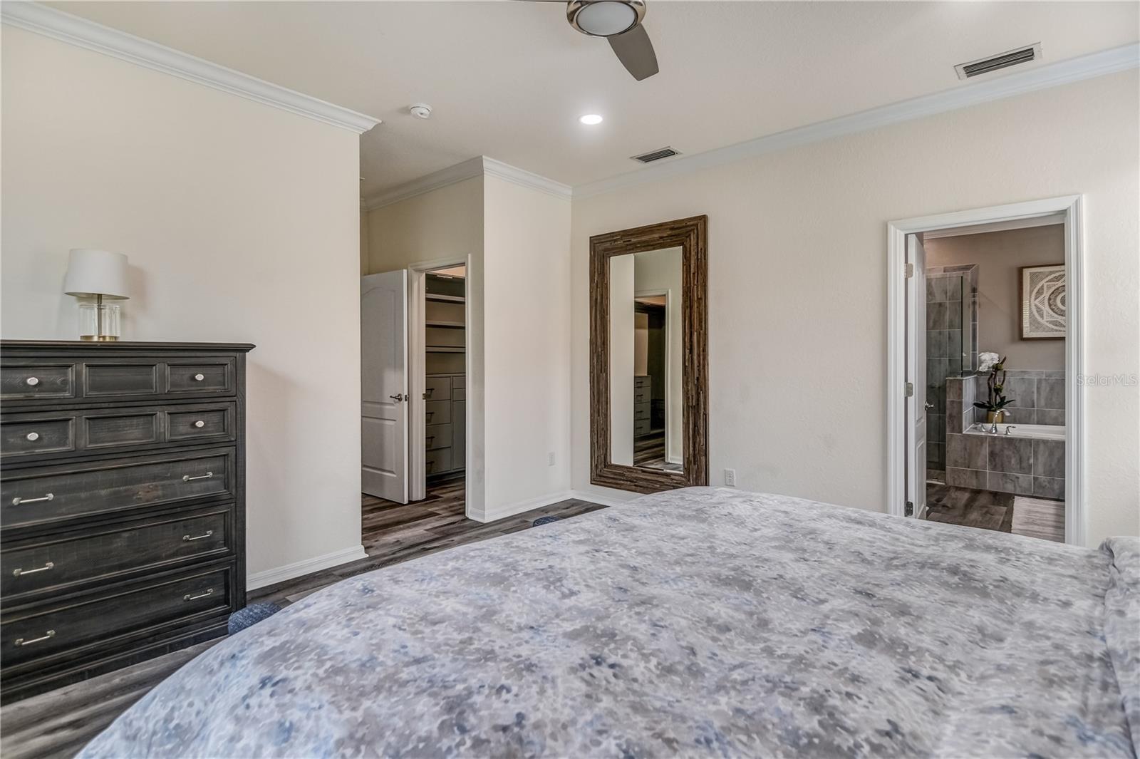 Image 24 of 95 For 10015 Marbella Drive