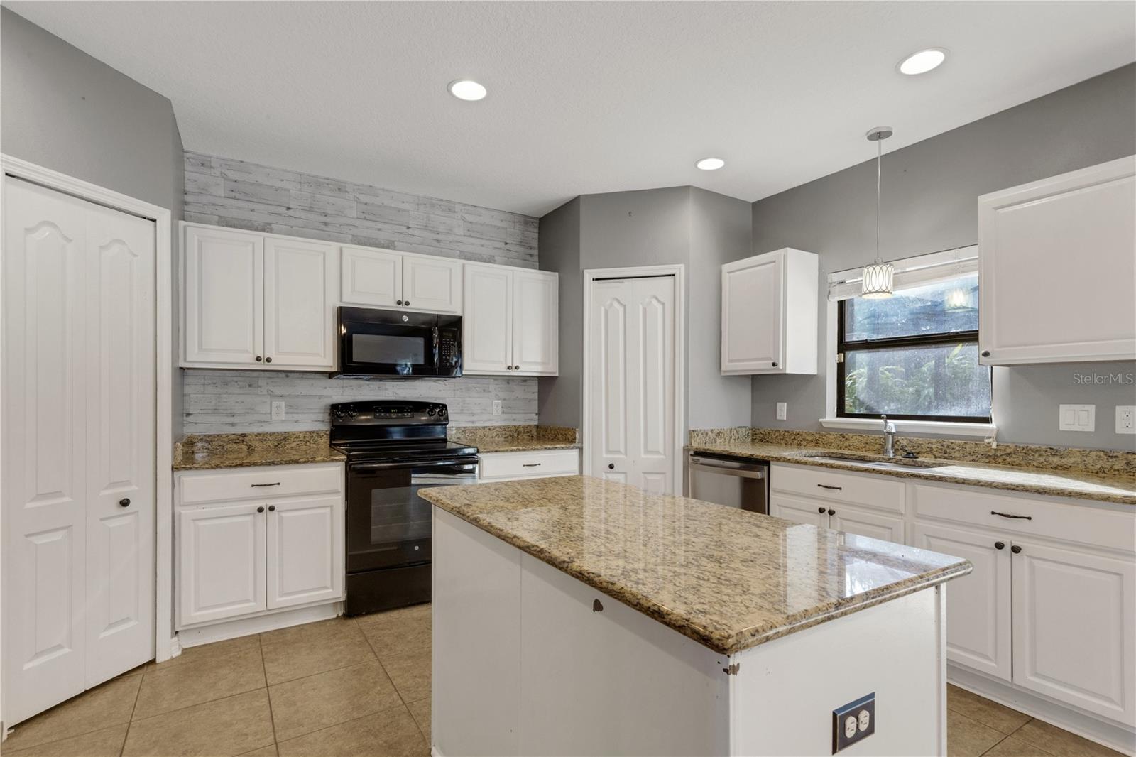 Image 24 of 96 For 7427 61st Street E