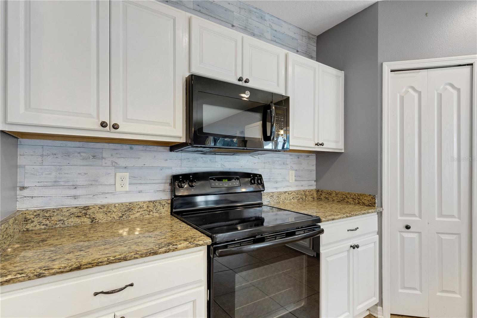 Image 25 of 96 For 7427 61st Street E