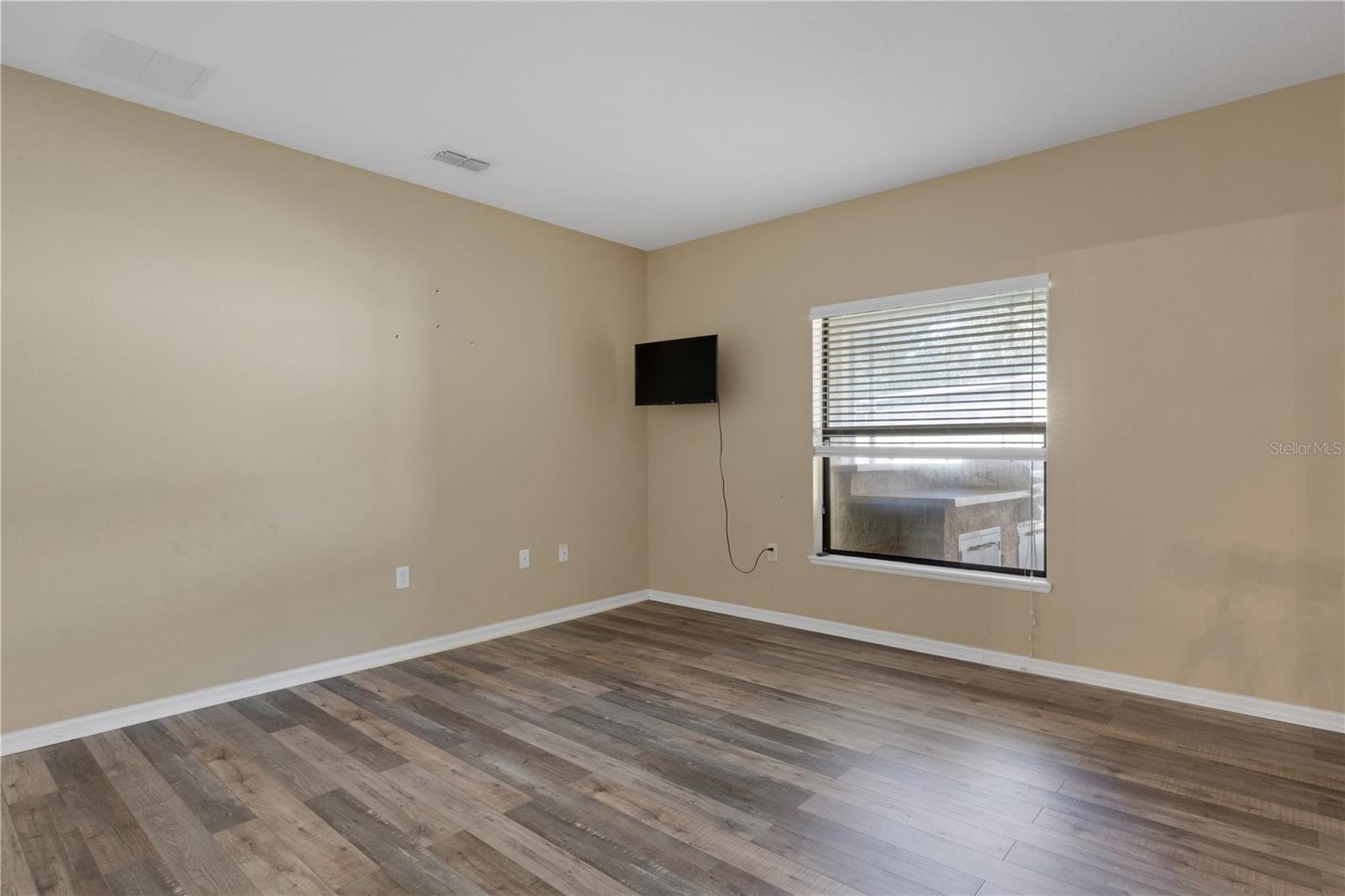 Image 28 of 96 For 7427 61st Street E