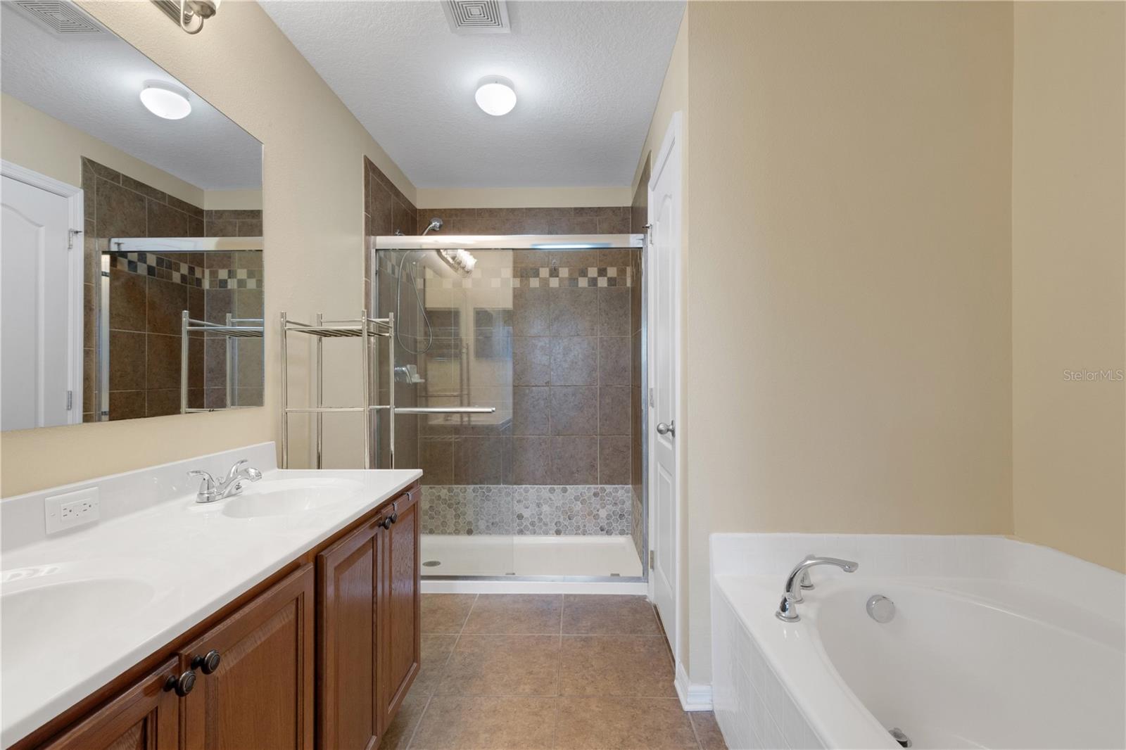 Image 61 of 96 For 7427 61st Street E