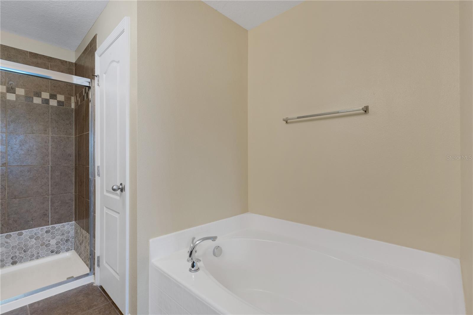 Image 63 of 96 For 7427 61st Street E