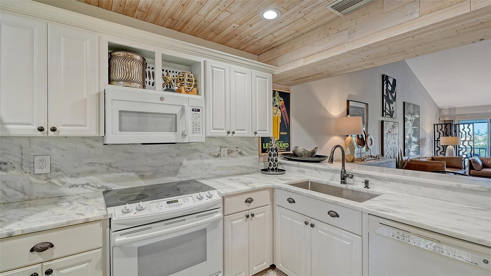 Image 16 of 52 For 1178 Bird Bay Way 307