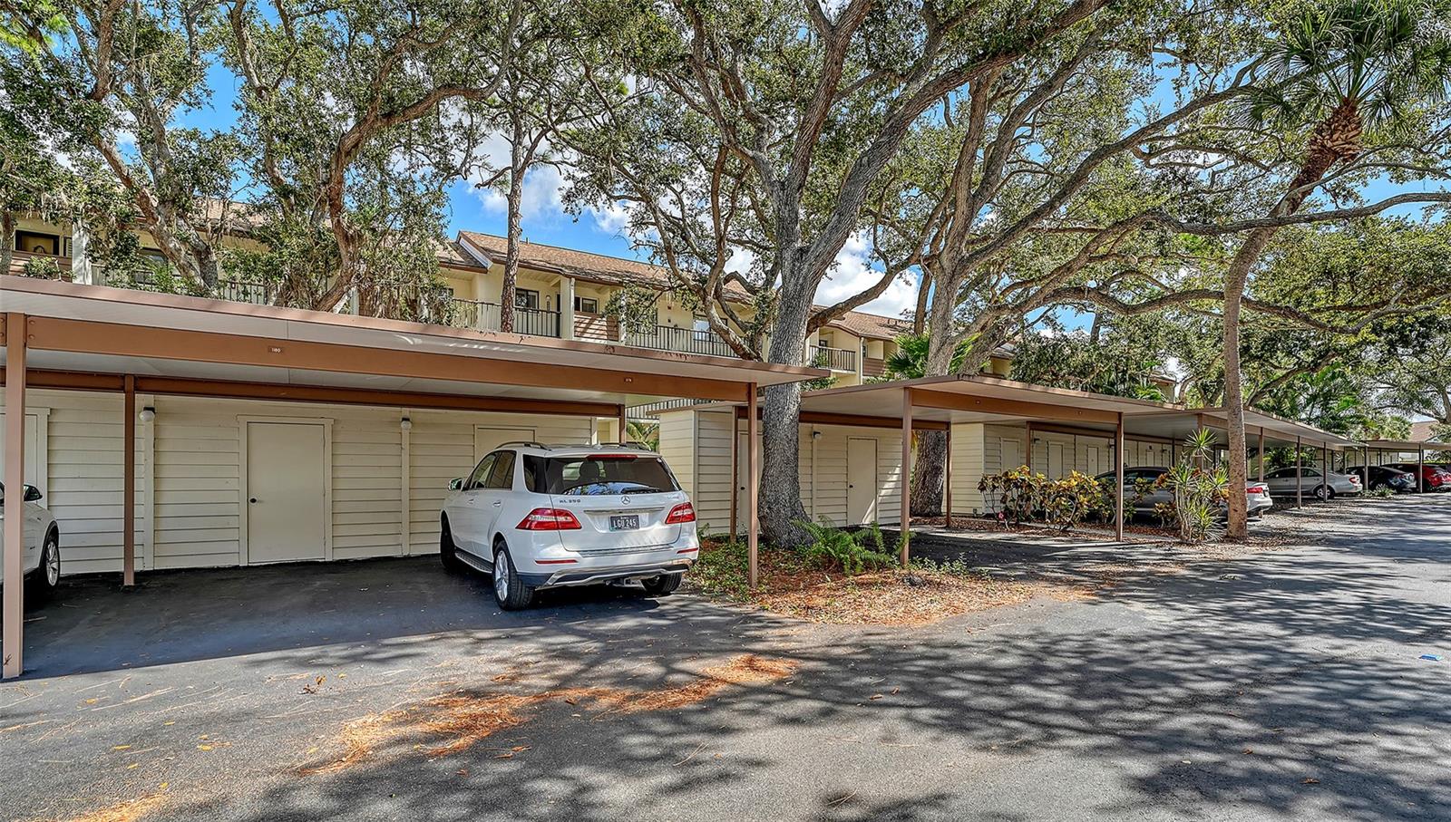 Image 31 of 52 For 1178 Bird Bay Way 307