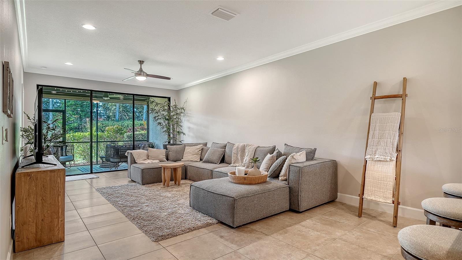 Image 14 of 97 For 13604 Messina Loop 103