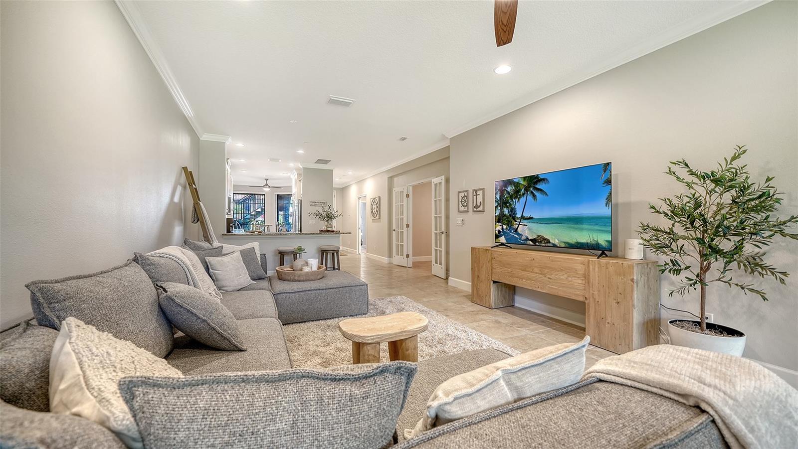 Image 17 of 97 For 13604 Messina Loop 103