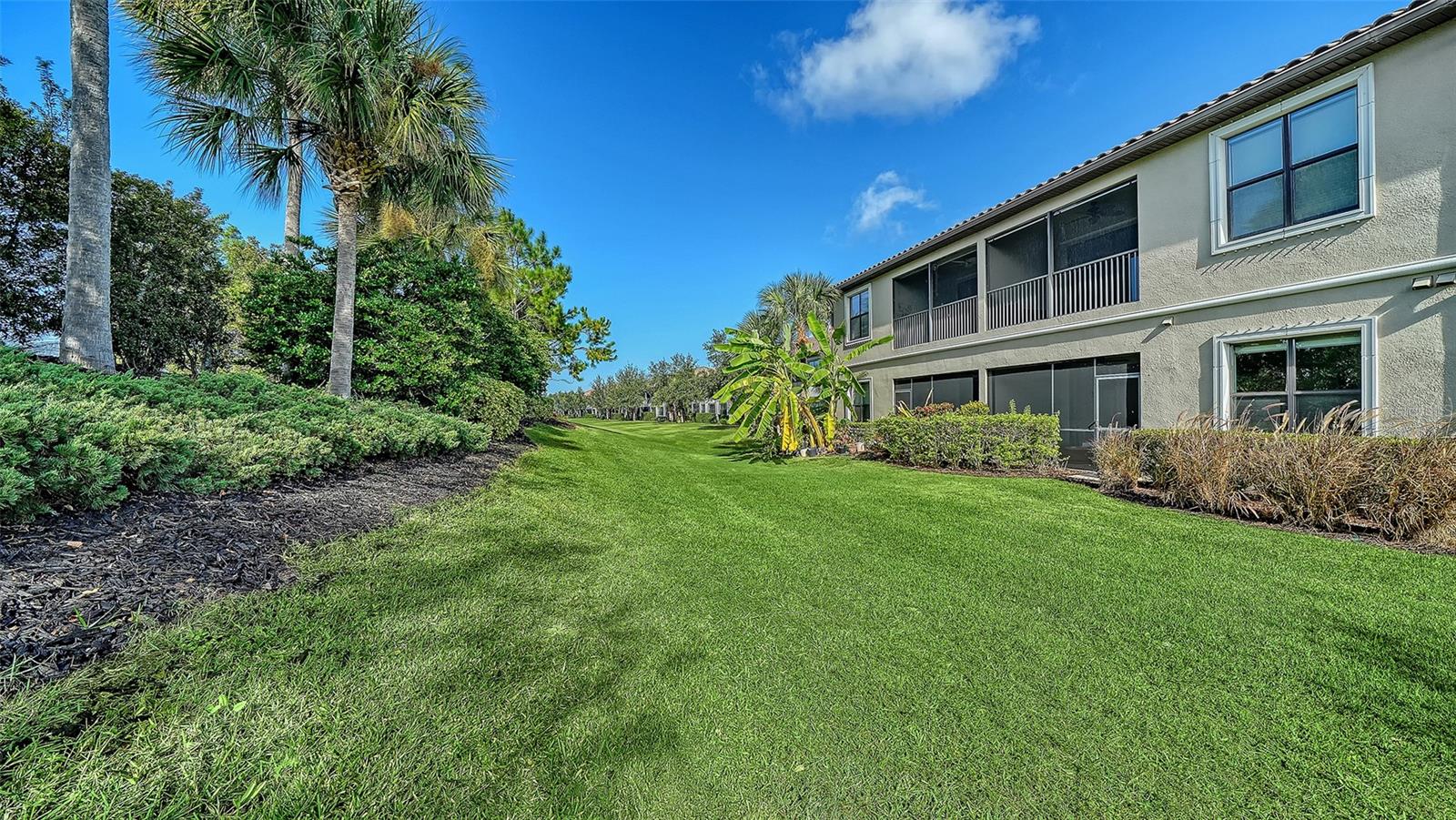 Image 33 of 97 For 13604 Messina Loop 103