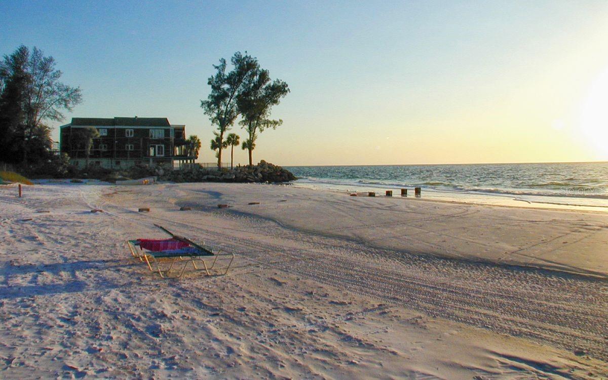 Image 60 of 71 For 199 Whispering Sands Drive 201