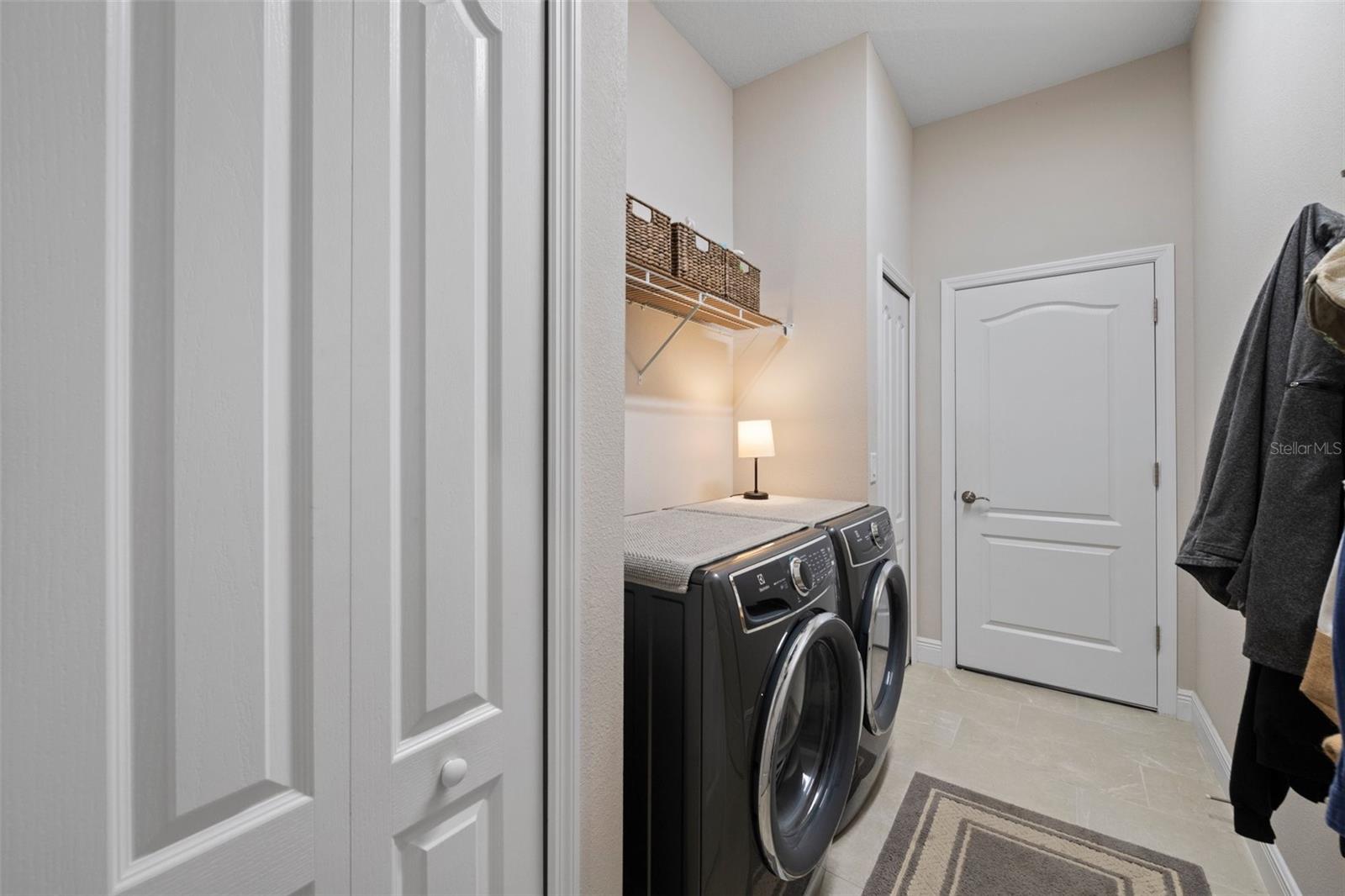 Image 16 of 54 For 11981 Hunters Creek Road