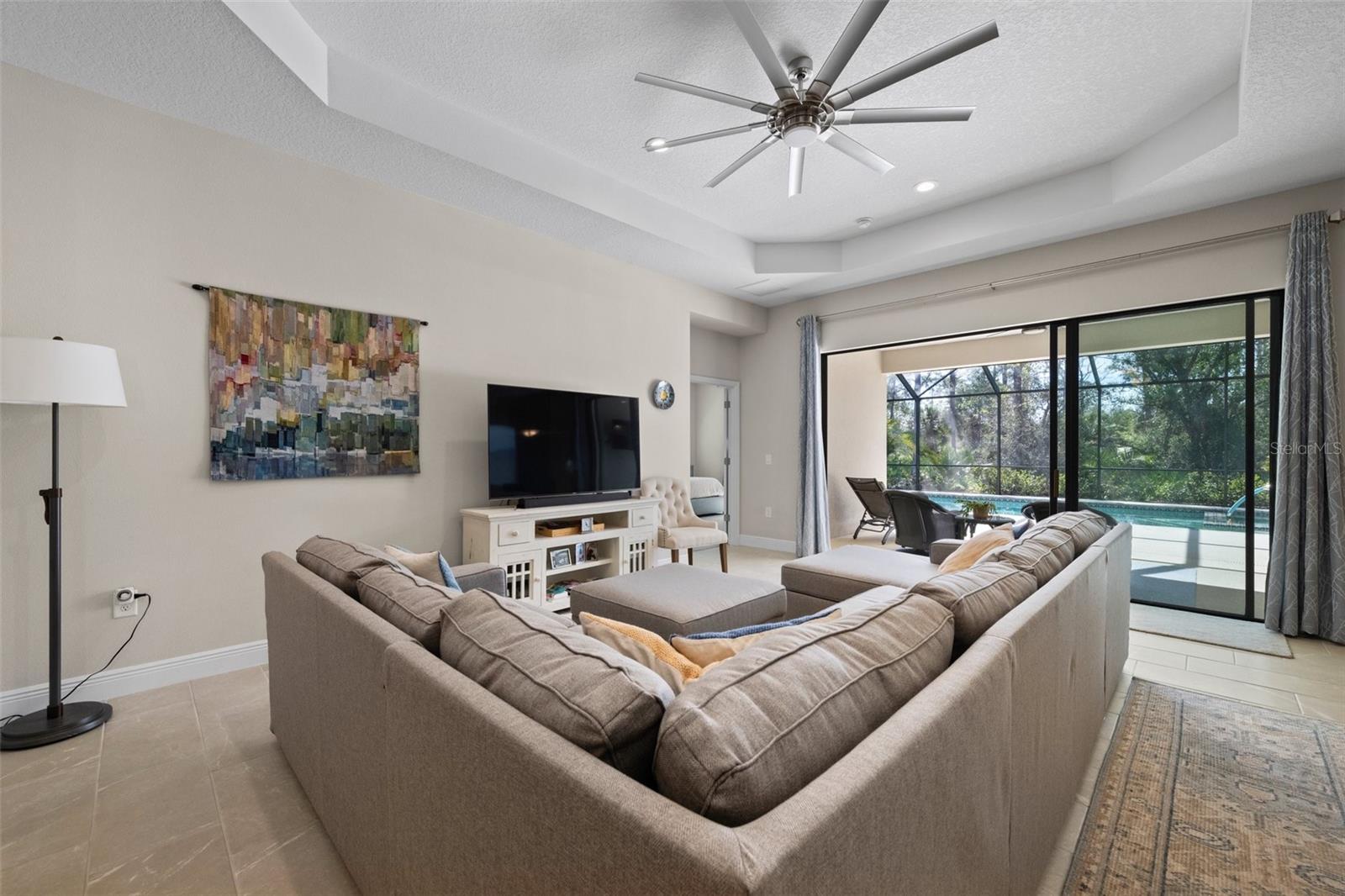 Image 7 of 54 For 11981 Hunters Creek Road