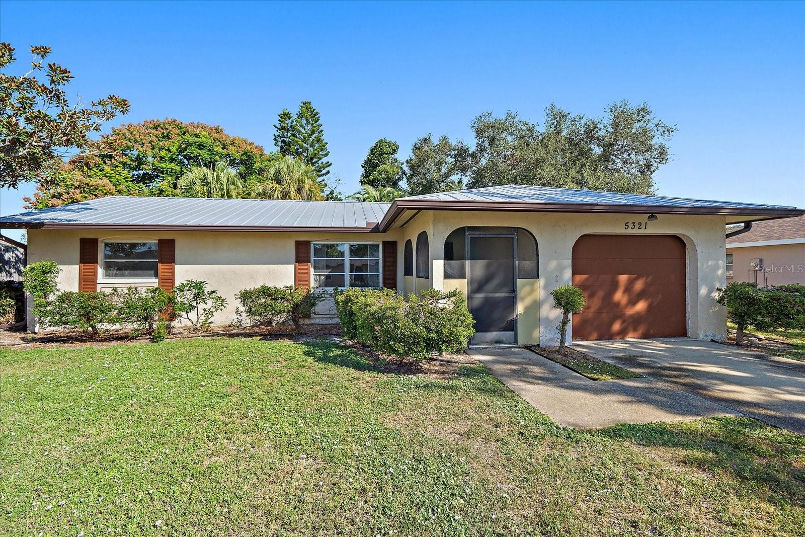 Details for 5321 Foxwood Drive, SARASOTA, FL 34232