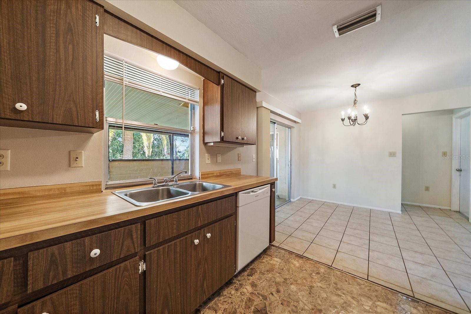 Image 15 of 29 For 5321 Foxwood Drive