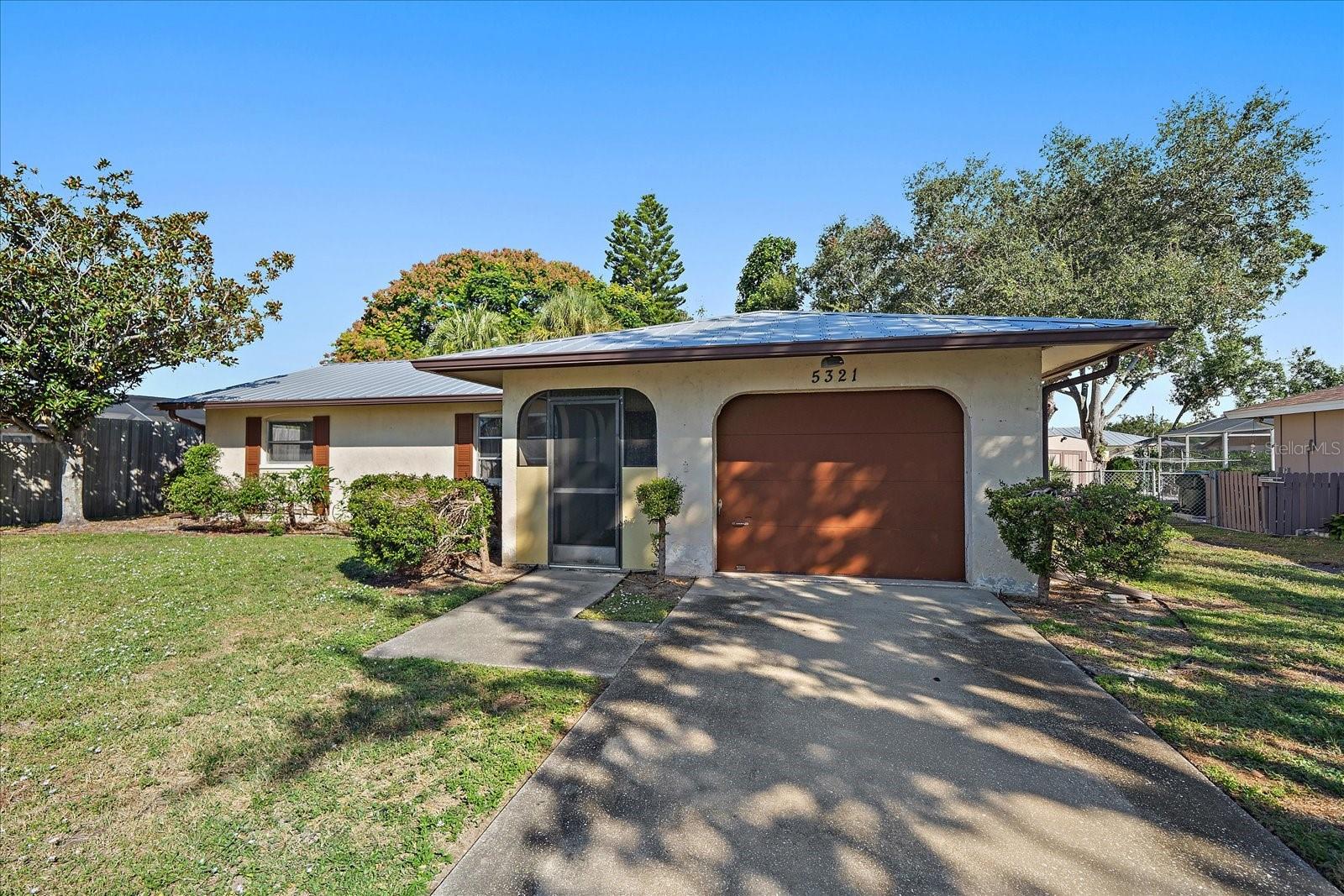 Image 2 of 29 For 5321 Foxwood Drive